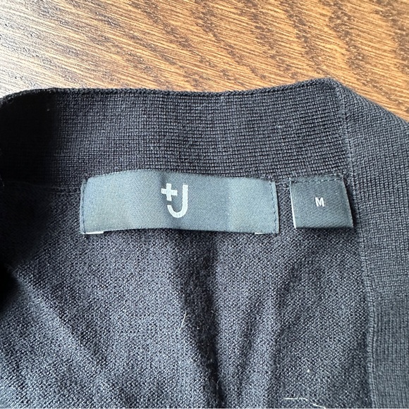 Uniqlo +J cardigan in black - Picture 3 of 5